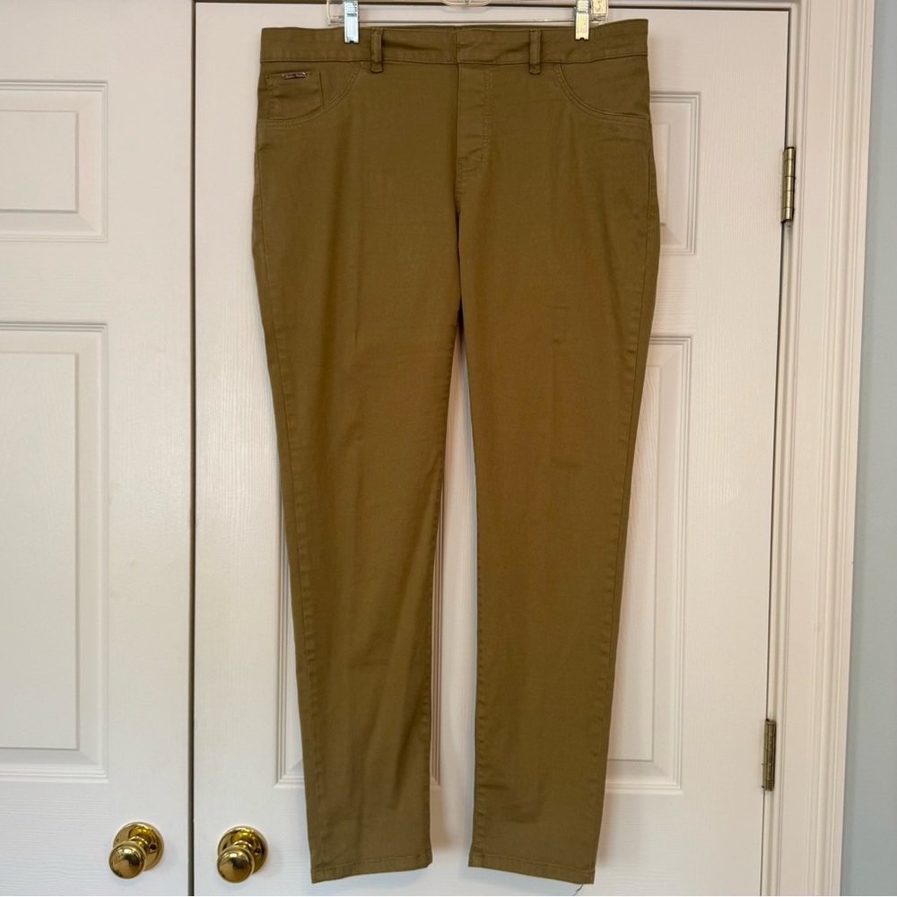 EUC beija flor Kelly Skinny Brown 14